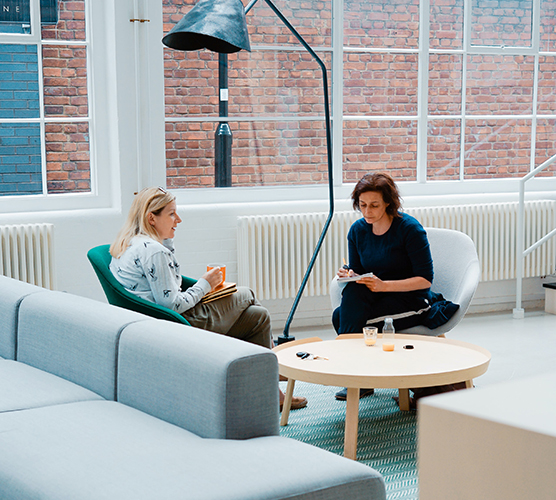 People Sharing knowledge